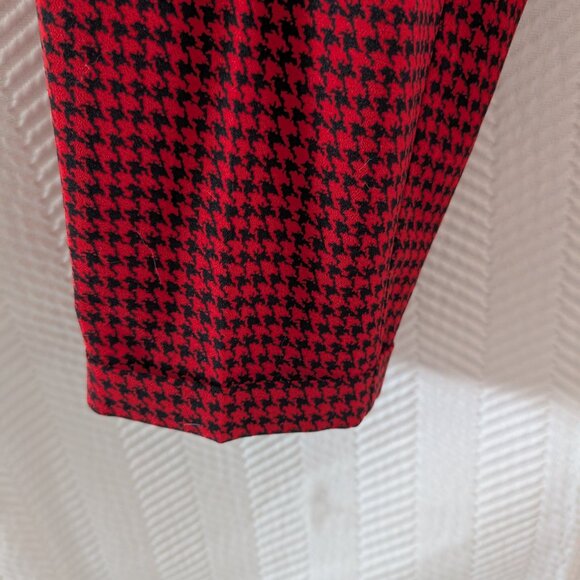 Soho Apparel Houndstooth Pull-on Pants Red and Black Trousers Size Medium - Picture 7 of 8
